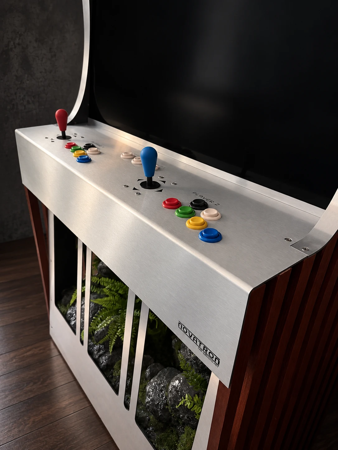 Novatron – Holz-Spieldeck und integrierter Brunnen